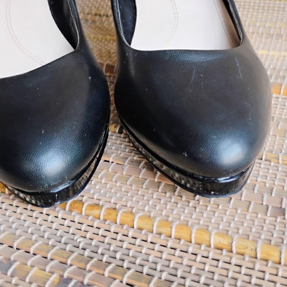 Classic Women's Tahari Black Leather Gallery Pumps size 9M US - Picture 3 of 15